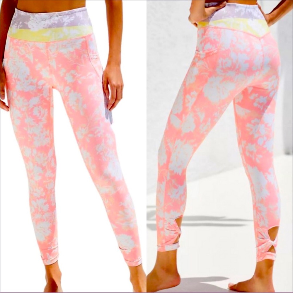 Free People Printed Wave Rider Leggings In Peach Horizon Combo. NWT! Sz M